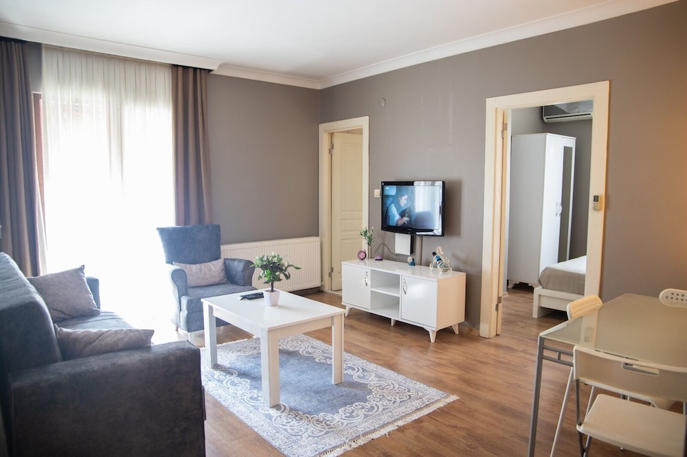 Suite, 2 Bedrooms photo 2