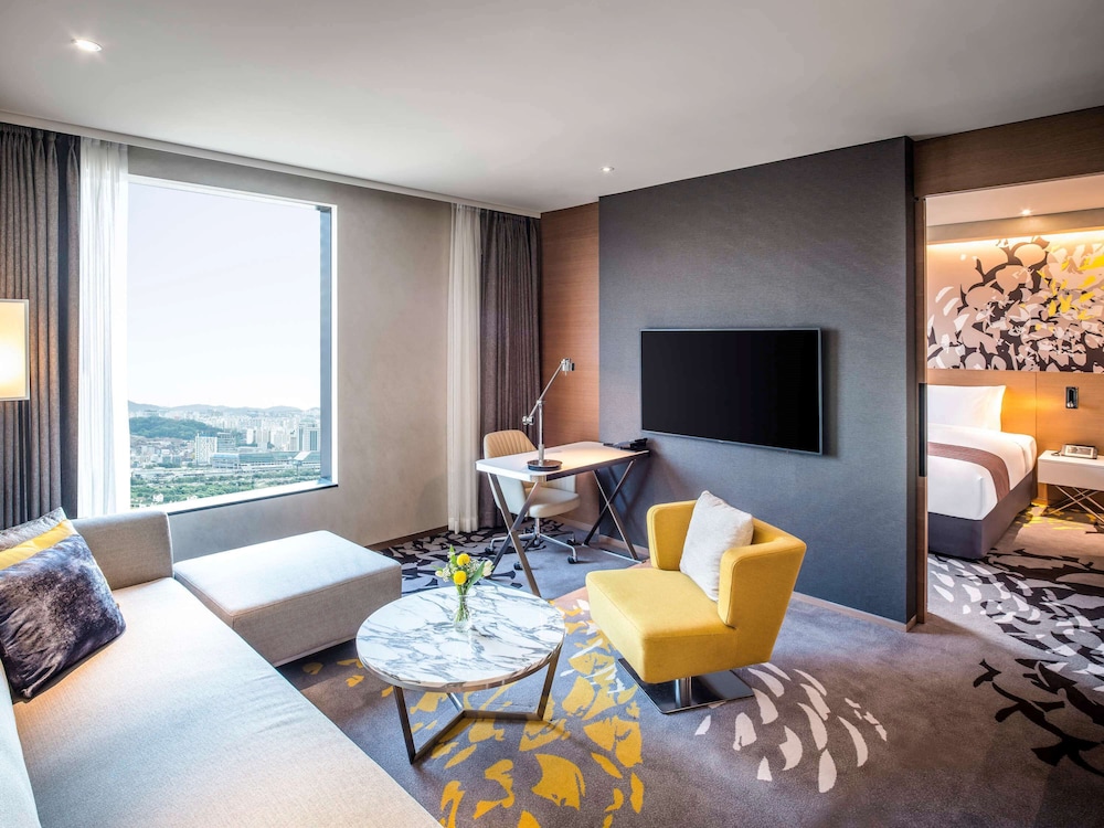 Deluxe Suite, 2 Twin Beds