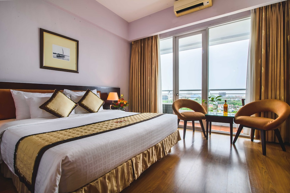Superior Double Room, City View - Photo 2