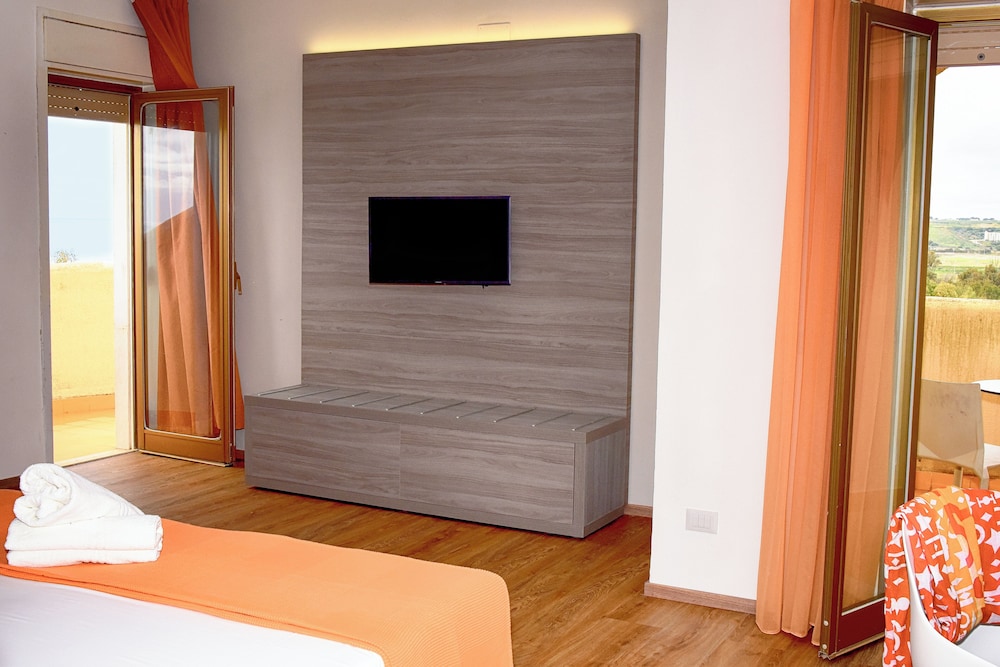 Superior Double Room, Balcony, Sea View photo 3