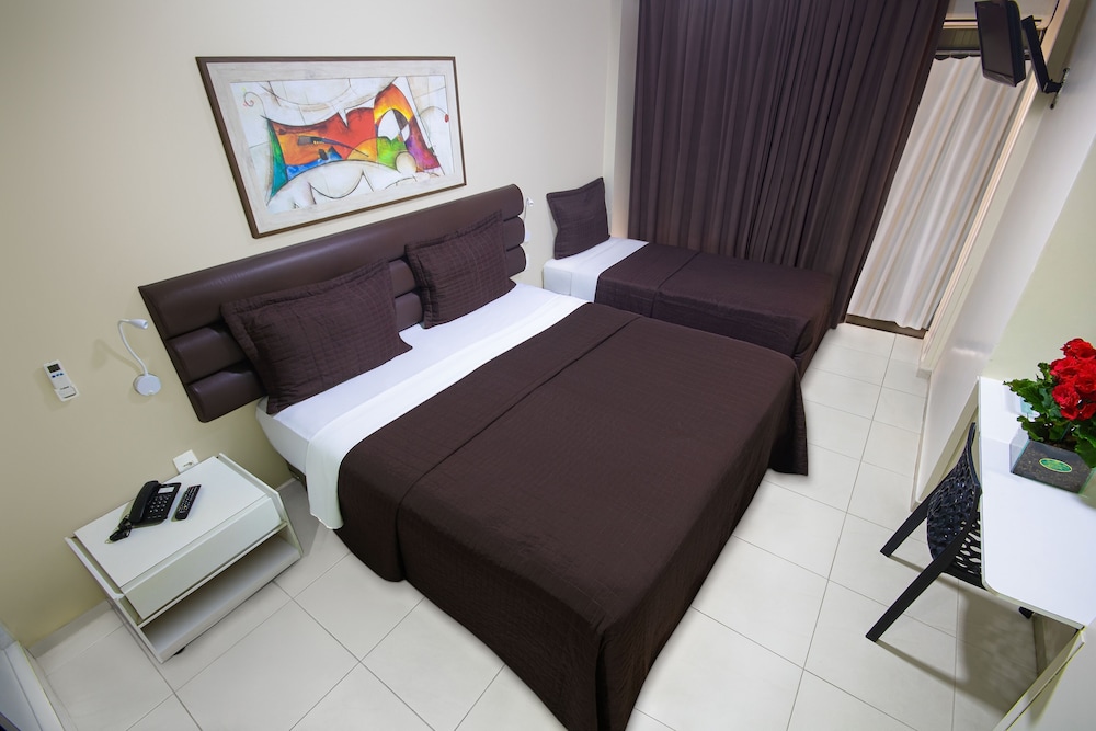 Deluxe Triple Room photo 1