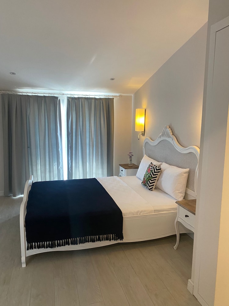 Standard Room - Photo 7