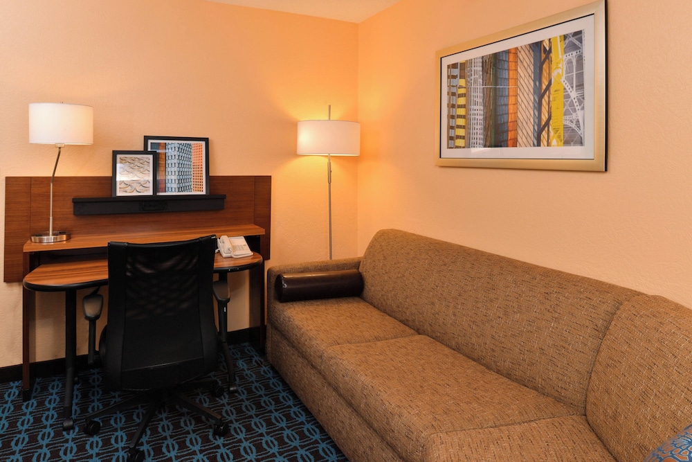 Executive Studio, 1 King Bed with Sofa bed (Hearing Accessible) - Photo 5