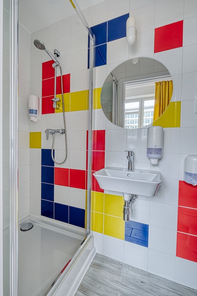 Double Room, Private Bathroom - Photo 3
