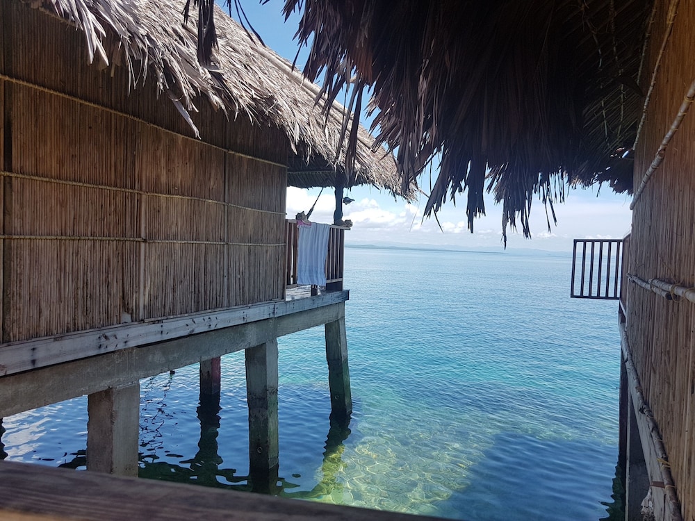 Exclusive Cabin, Multiple Beds, Non Smoking (On the water) photo 1