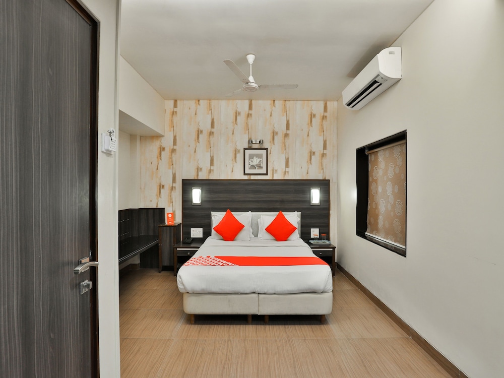 Deluxe Double Or Twin Room, 1 King Bed photo 3