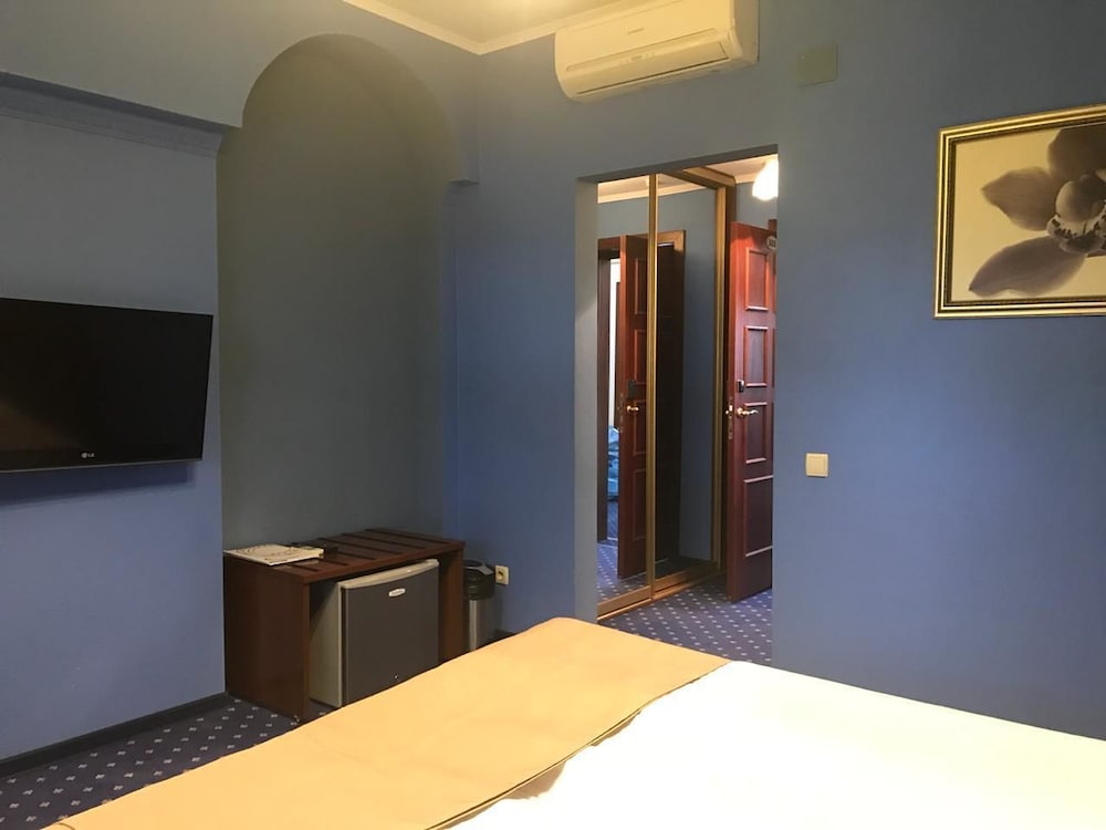 Standard Double Room photo 2