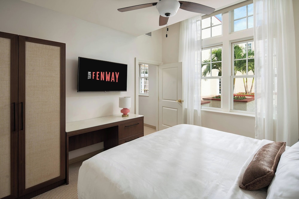 Suite, 1 Bedroom photo 2