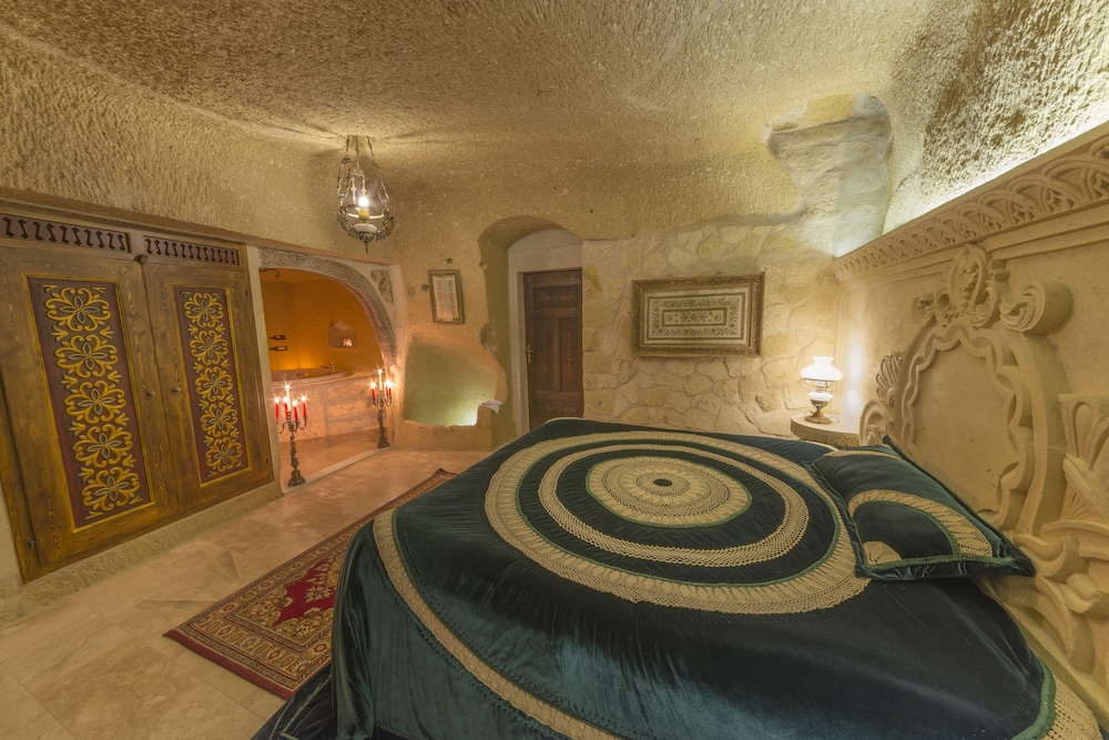 Grand Room, 1 King Bed