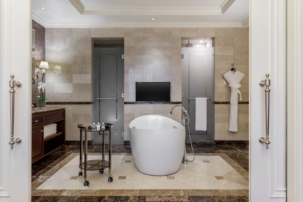 Executive Suite photo 3