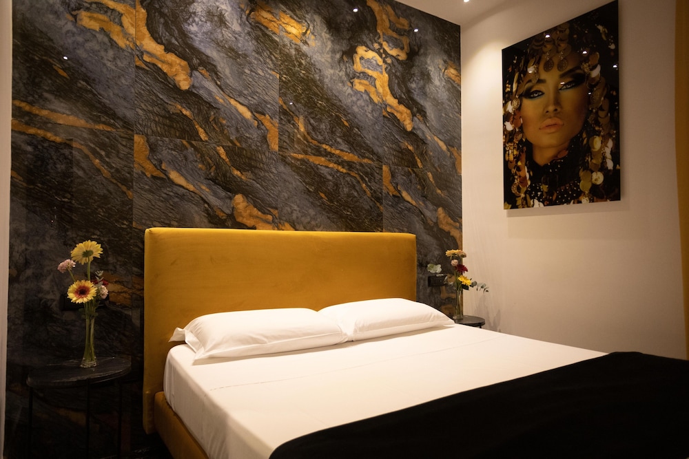 Deluxe Room, Balcony - Photo 2
