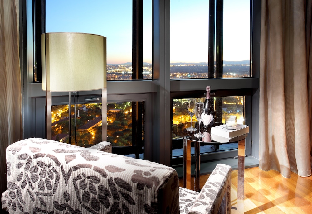 Superior Double or Twin Room (+ Extra Bed)