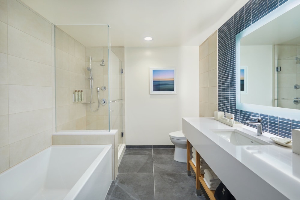 Room, 1 King Bed, Ocean View - Photo 6