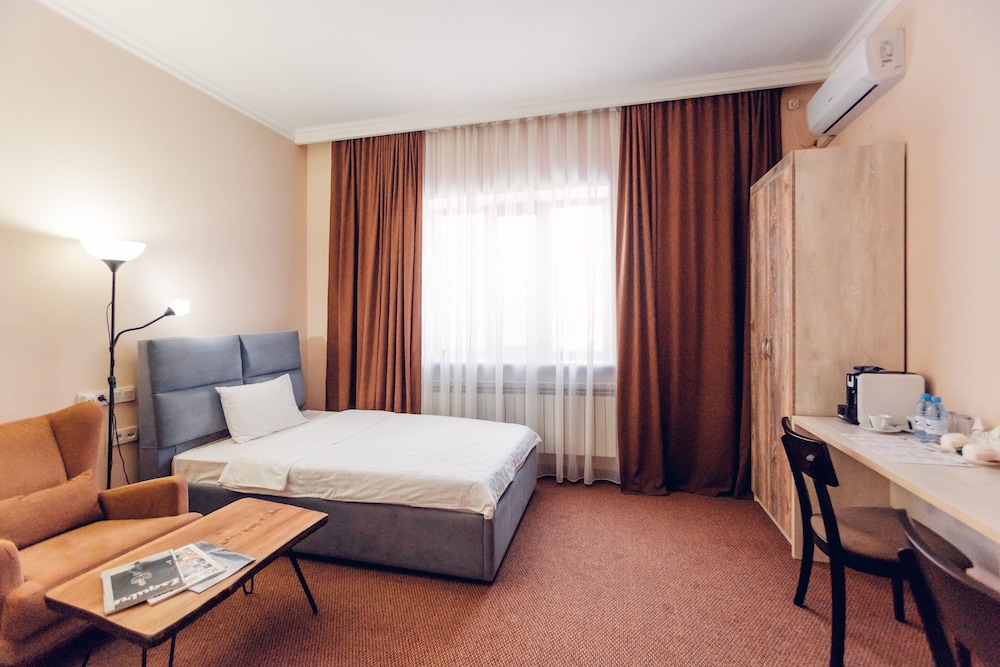 Standard Twin Room, Mountain View photo 1