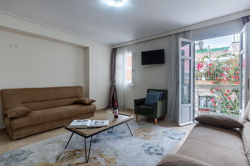 Family Apartment photo 1