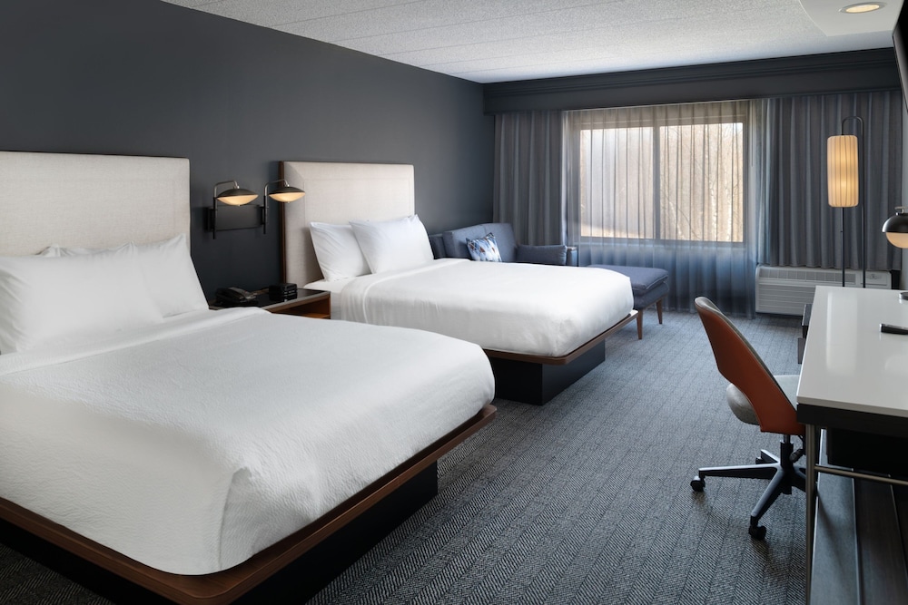 Room, 2 Queen Beds (Hearing Accessible) - Photo 1