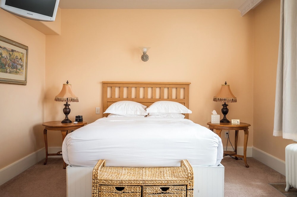 Deluxe Queen Room photo 2