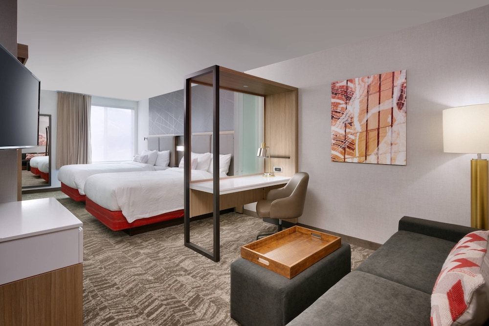 Suite, Multiple Beds - Photo 3