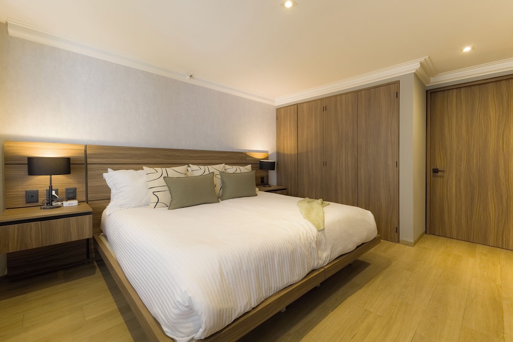 Luxury Apartment, 2 Bedrooms - Photo 10