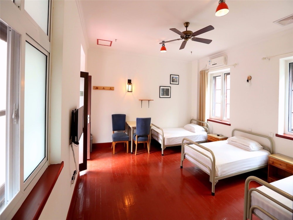 Standard Triple Room photo 2