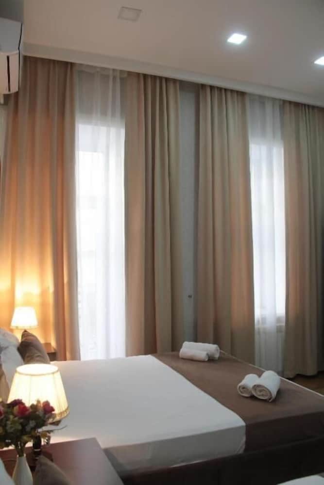 Standard Double Room, City View