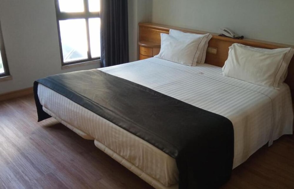 Standard Double Room - Photo 2