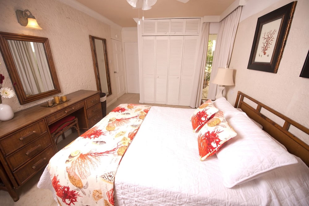 House, 4 Bedrooms photo 1