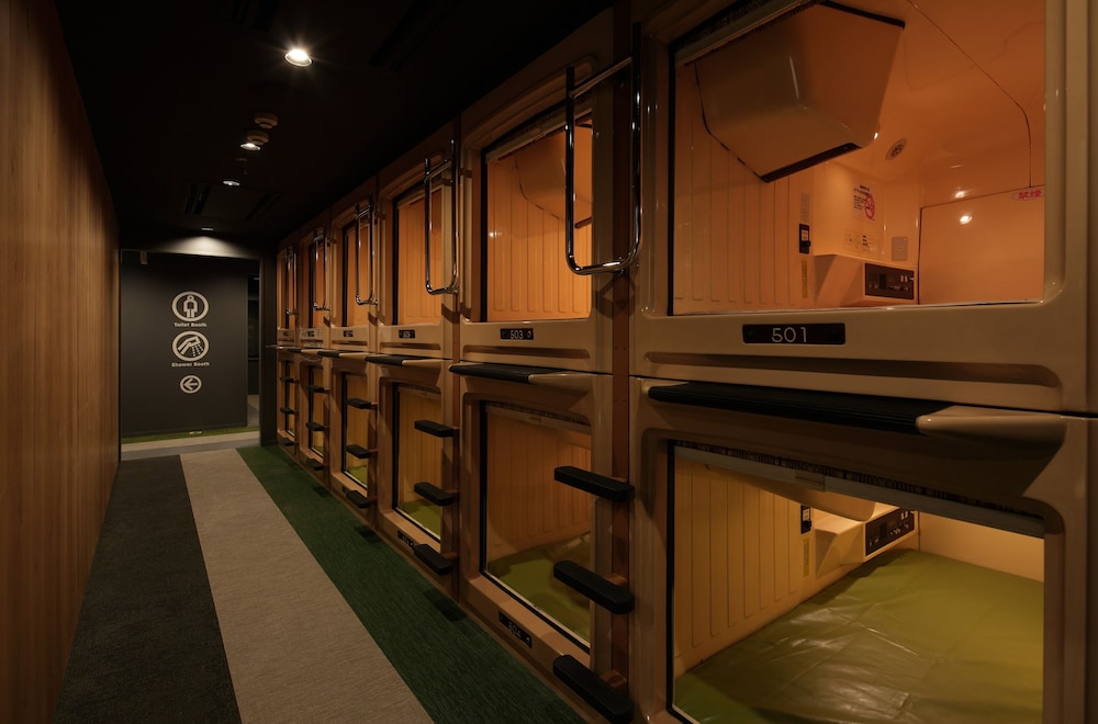 Men Only Capsule Room ( 2 Capsule) photo 1
