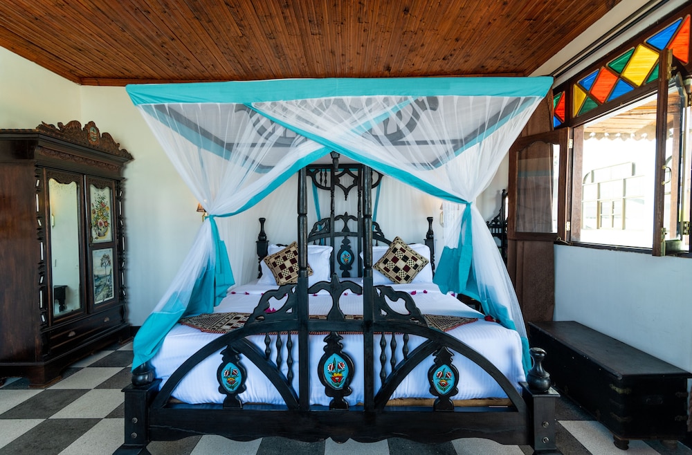 Deluxe Room, Pool View