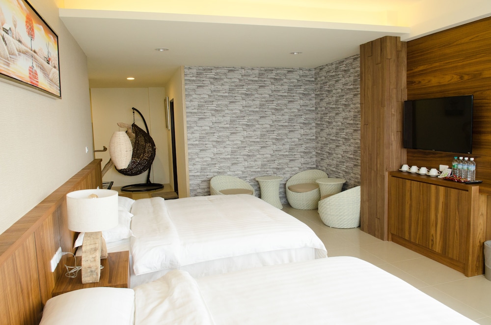 Comfort Quadruple Room with Seaview photo 3
