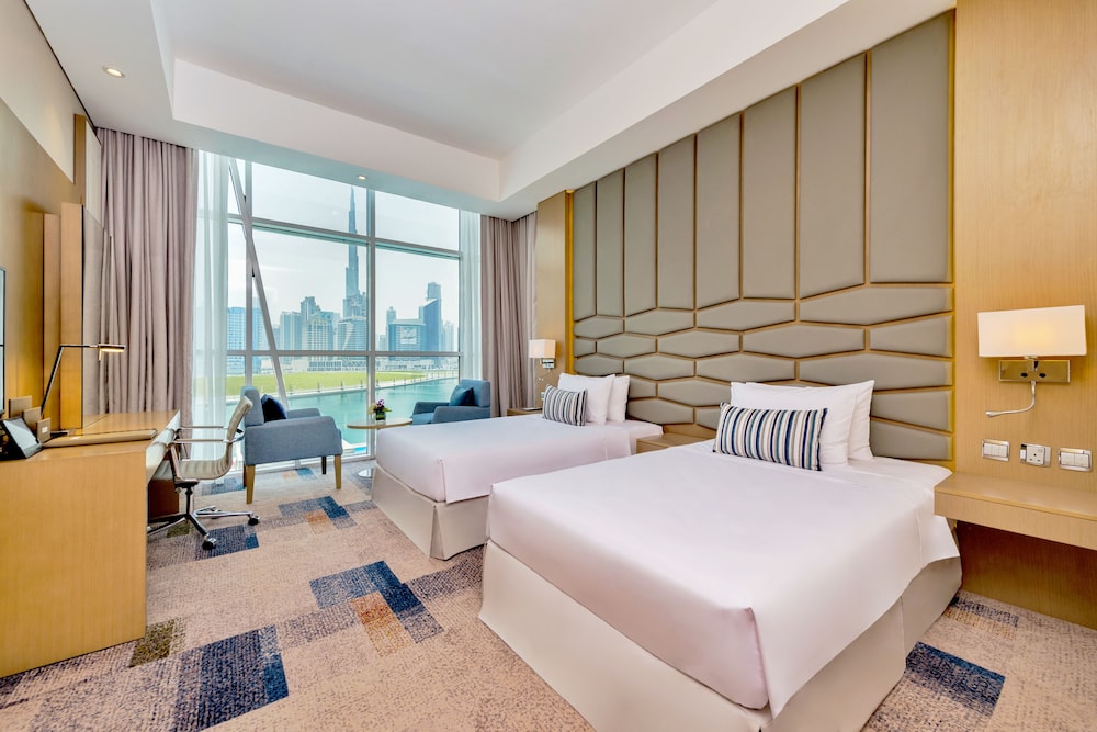 Premium Room with Dubai Canal view with free access to Hotel's private beach at Palm-Jumeirah photo 2