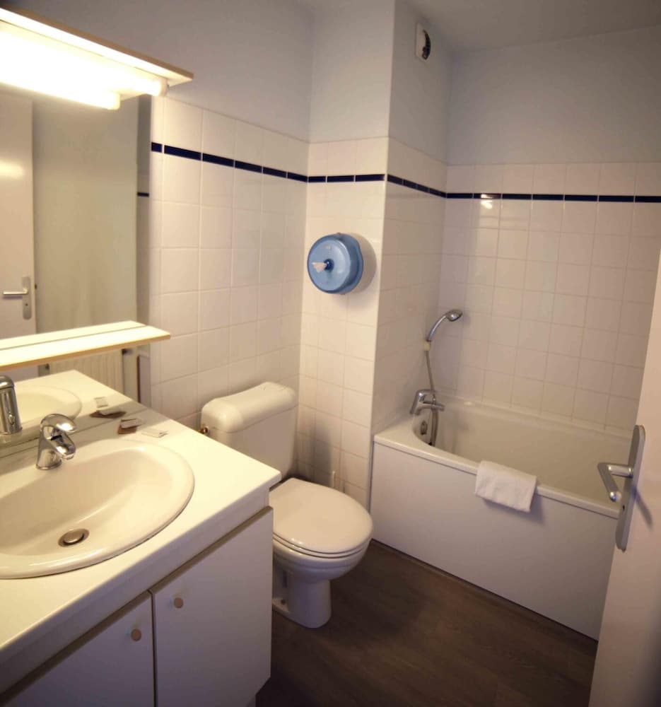 Standard Room photo 2