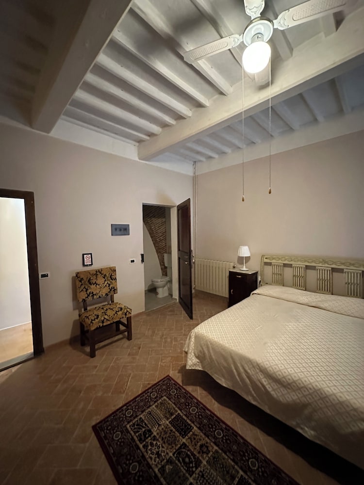 Basic Double or Twin Room photo 3