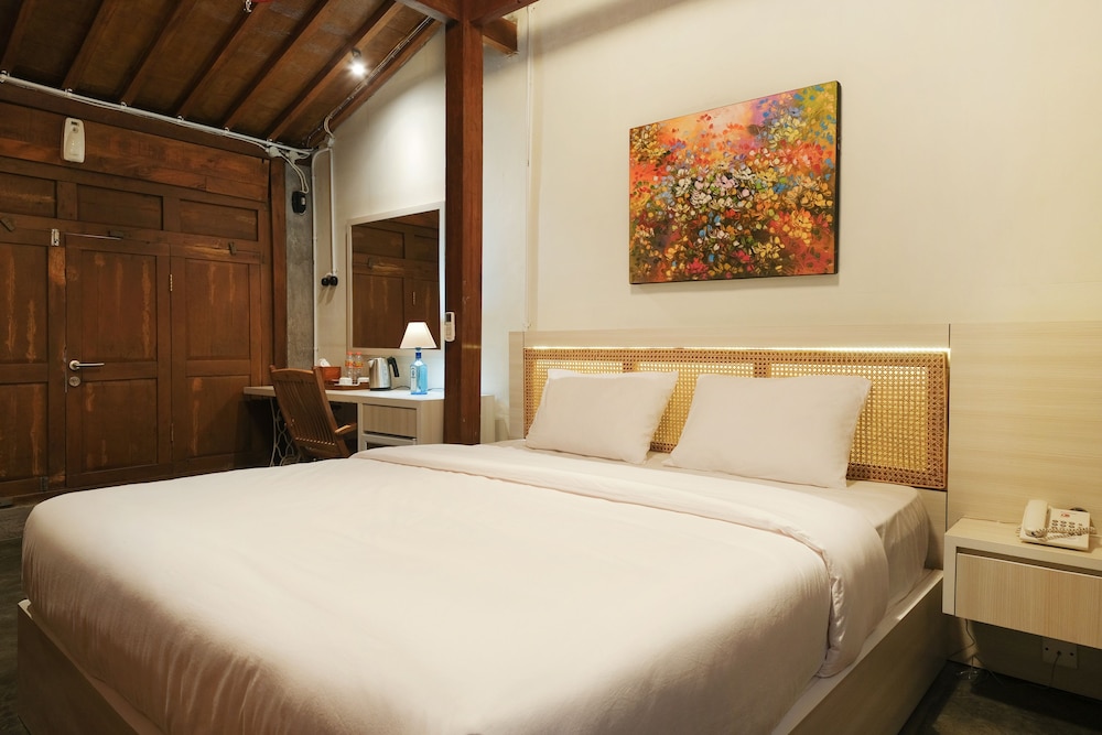 Deluxe Double or Twin Room - Photo 1