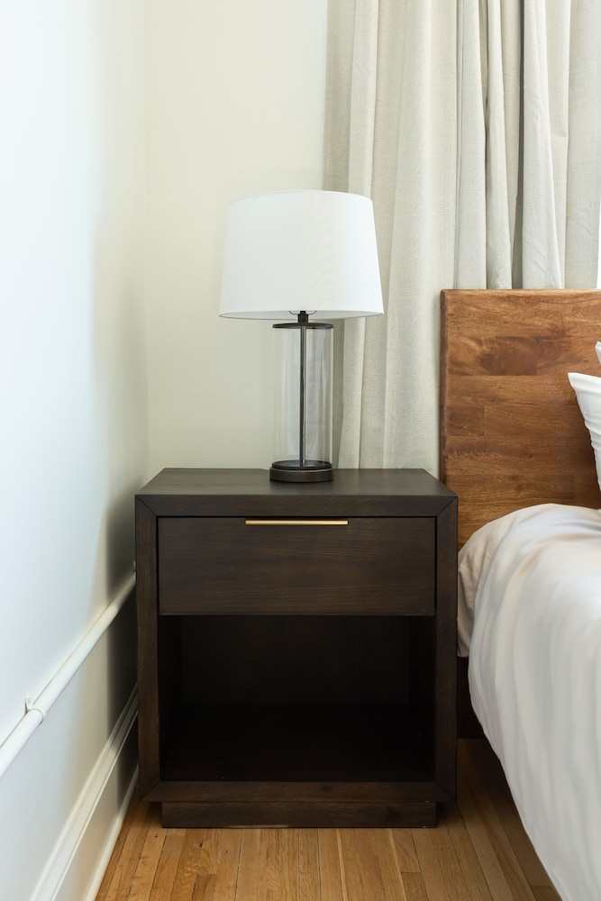 Deluxe Suite (Self Check-in with Virtual Front Desk) photo 3