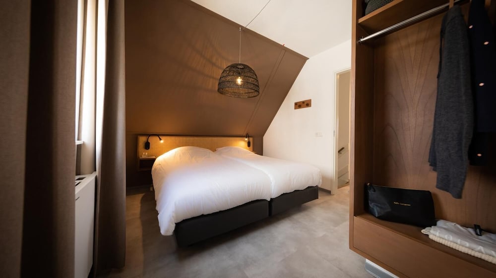 Luxury Villa photo 1