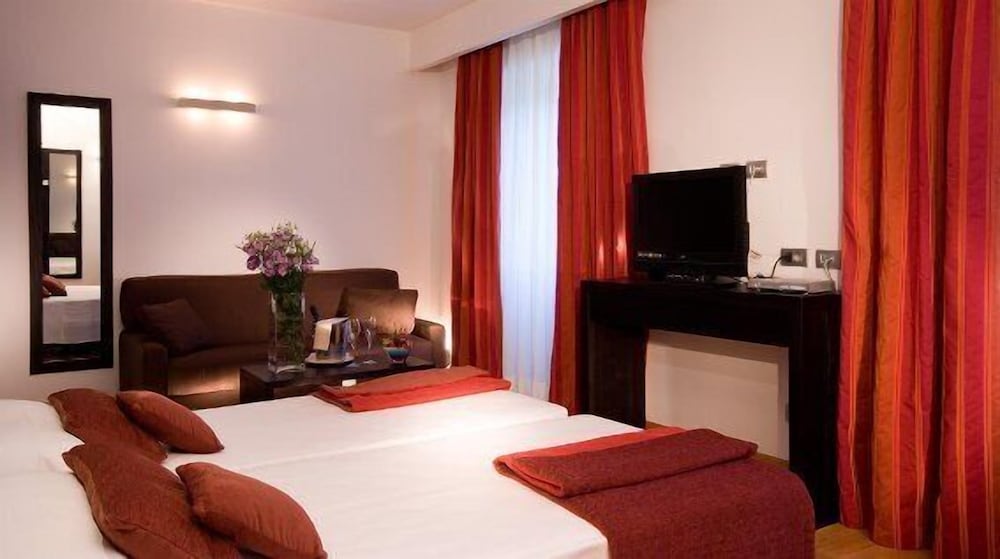Classic Triple Room photo 3