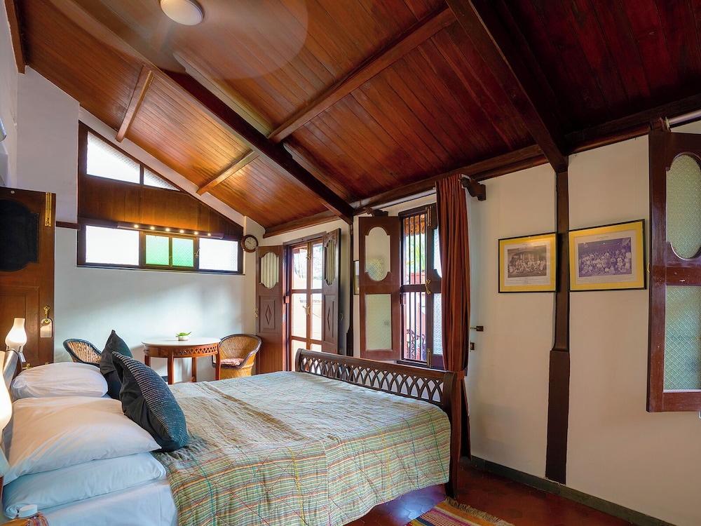 Modern Heritage Classic Room - Photo 1