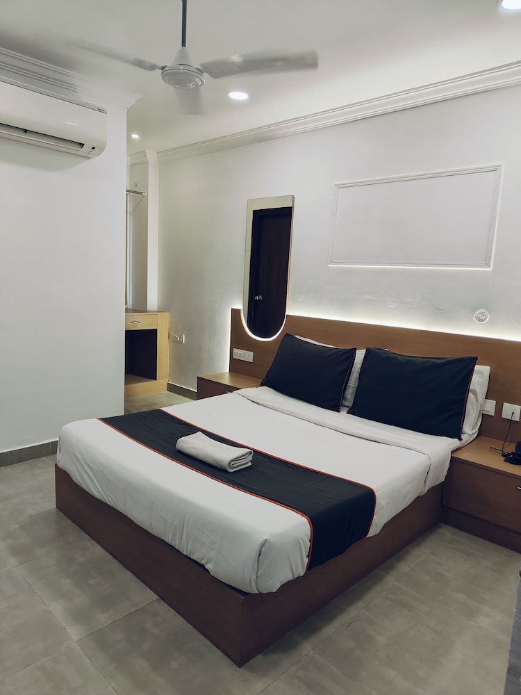 Basic Double Room, City View