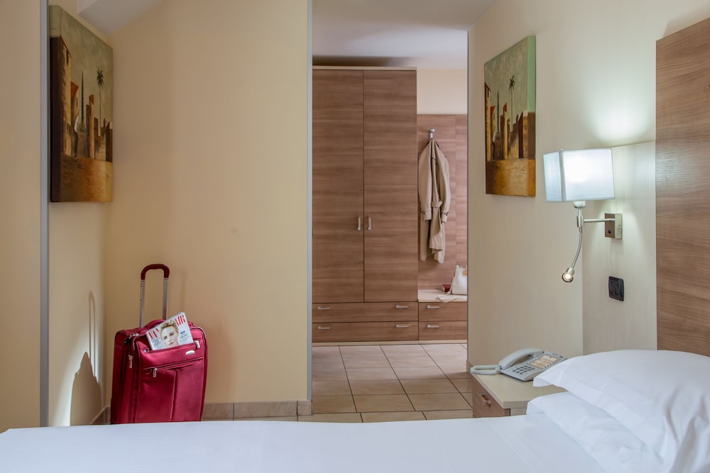 Executive Double Room (Free shuttle to Rebibbia Metro)