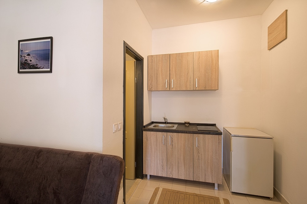 Family Studio - Photo 4
