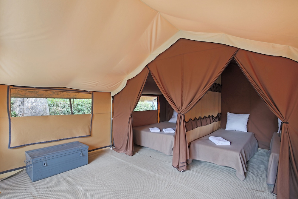Tent photo 2