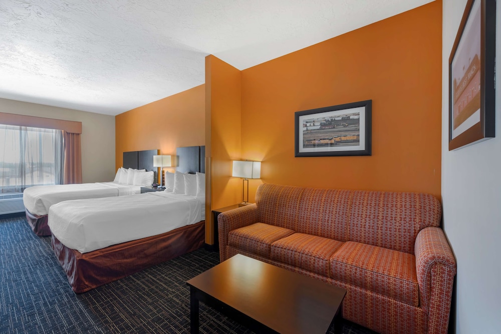 Suite, Multiple Beds, Accessible, Non Smoking (with Sofabed) photo 1