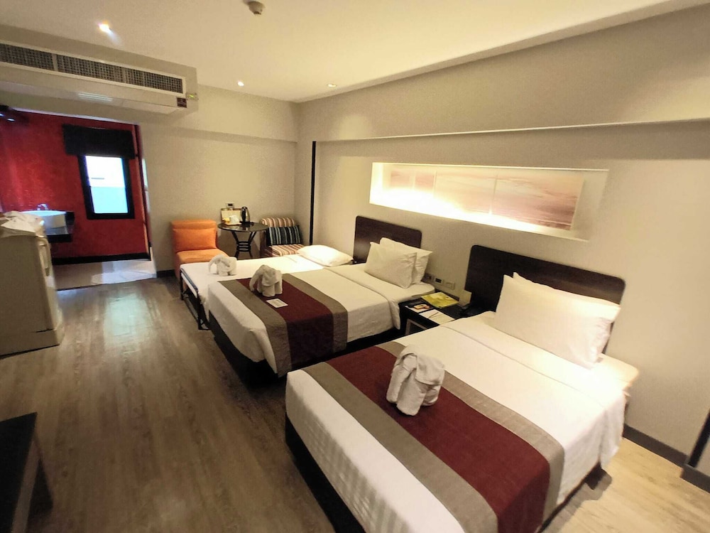 Superior Classic Twin with Extrabed photo 2
