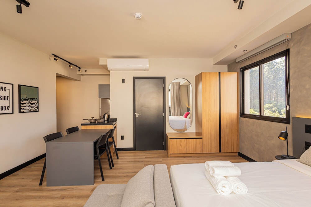 Premium Double Room, City View photo 1