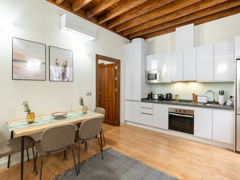 One-Bedroom Apartment (Ground Floor) - Photo 14