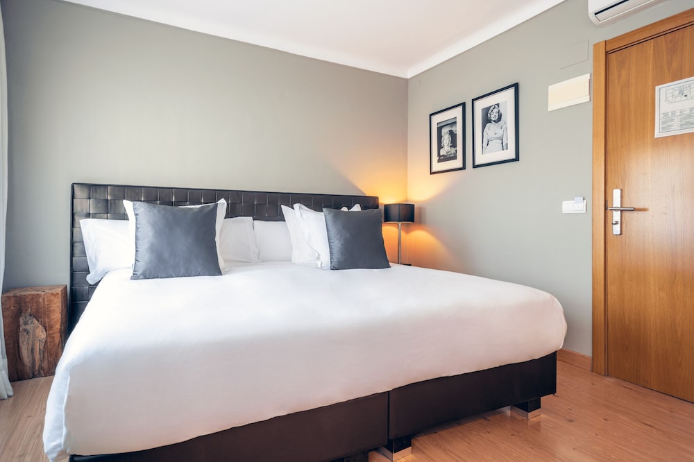 Superior Double Room, 1 King Bed, City View