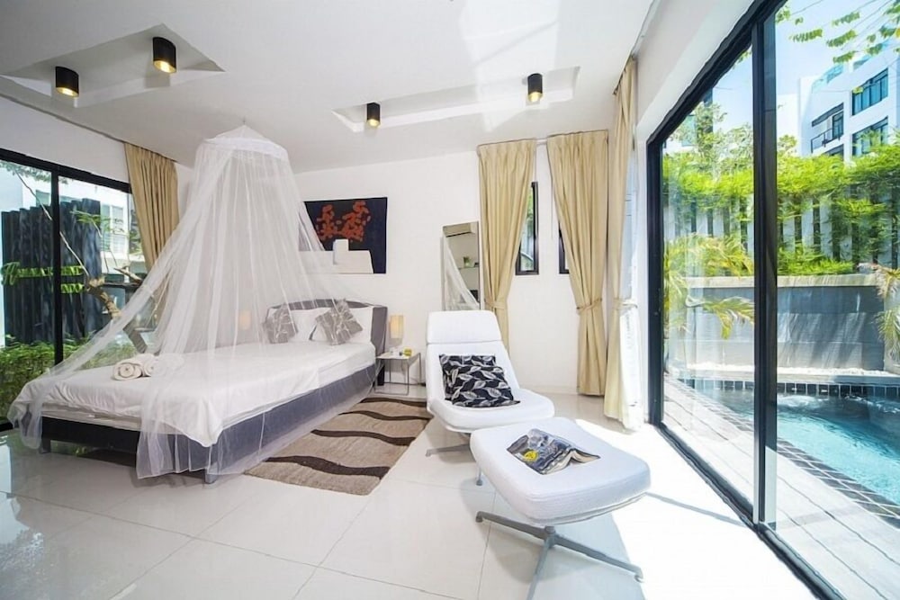 4-Bedroom Private Pool Villa photo 1