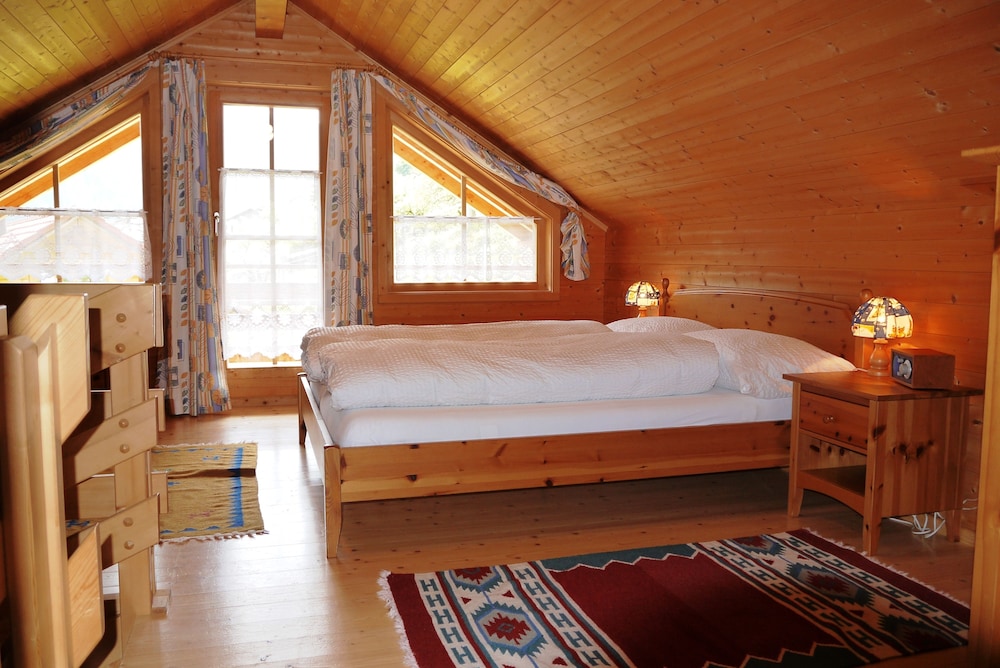 Chalet (Squirlat) photo 3