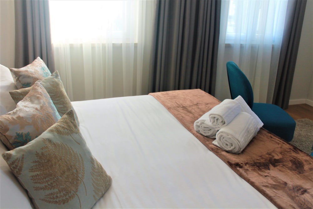 Superior Room (Super King Size)